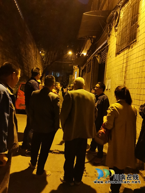 龙马潭区小市街道：小区化粪池堵塞，社区协调解民忧(图4)