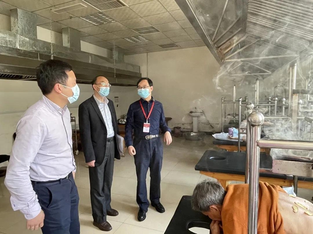 泸州市医保局调研合江县中医医院医保工作(图5) 泸州市医保局调研合江县中医医院医保工作(图5)