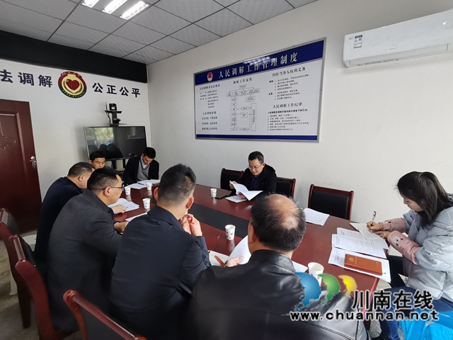 刘鹏飞到龙马潭区小市街道下大街社区调研社区“两委”换届“后半篇”文章及基层治理工作(图1)