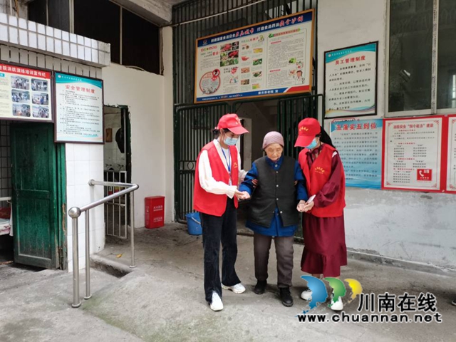 龙马潭区小市街道：志愿服务情暖养老院(图2)