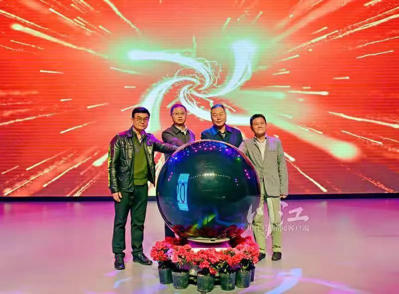 用镜头记录酒城之美！百名摄影家泸州文化旅游摄影采风活动启幕(图2)