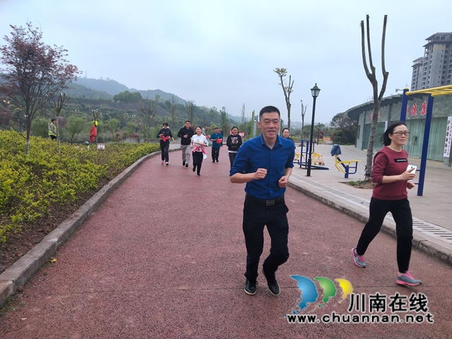 泸县残联党支部开展环境保护与健康生活主题志愿服务活动(图4)