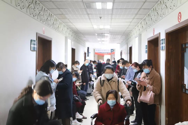 西南医大中医院:连续5天!免费看这些病?(图2) 西南医大中医院:连续5天!免费看这些病?(图2)