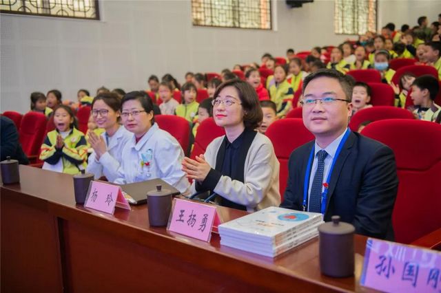 泸县实验学校校长:这场科普活动对孩子们太重要了!(图4) 泸县实验学校校长:这场科普活动对孩子们太重要了!(图4)