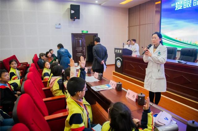 泸县实验学校校长:这场科普活动对孩子们太重要了!(图8) 泸县实验学校校长:这场科普活动对孩子们太重要了!(图8)