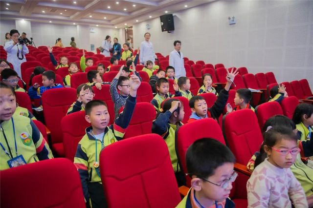 泸县实验学校校长:这场科普活动对孩子们太重要了!(图10) 泸县实验学校校长:这场科普活动对孩子们太重要了!(图10)