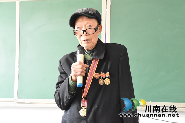 纳溪：老兵讲述战斗故事，红色记忆传承红色气质(图2)