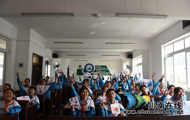 纳溪：老兵讲述战斗故事，红色记忆传承红色气质(图4)