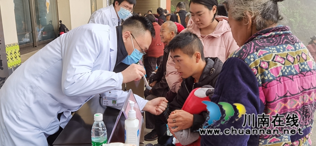 九三学社泸州市委赴叙永百花村开展健康扶贫助力乡村振兴(图3)