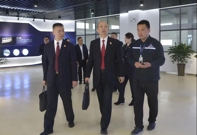 【我为群众办实事】江阳区法检两院送法进企业,为企业发展保驾护航(图1) 【我为群众办实事】江阳区法检两院送法进企业,为企业发展保驾护航(图1)