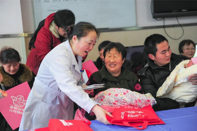 泸州首次!西南医大附院党团医疗志愿服务总队荣获全国最佳志愿服务组织(图13) 泸州首次!西南医大附院党团医疗志愿服务总队荣获全国最佳志愿服务组织(图13)