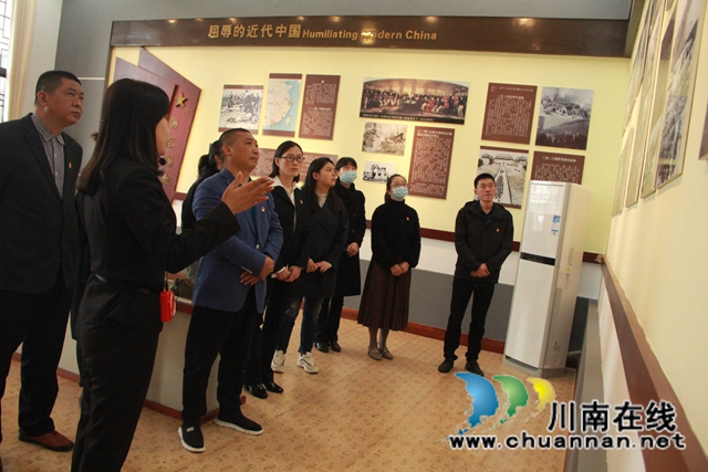 泸县残联开展“缅怀英勇先烈  弘扬革命精神”扫墓祭祀活动(图9)