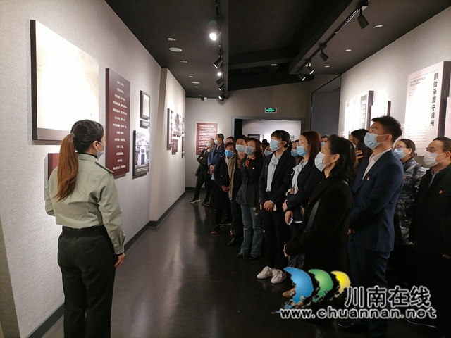 龙马潭区红星街道双桂社区开展“缅怀革命先烈、传承红色基因”爱国主义教育活动(图2)