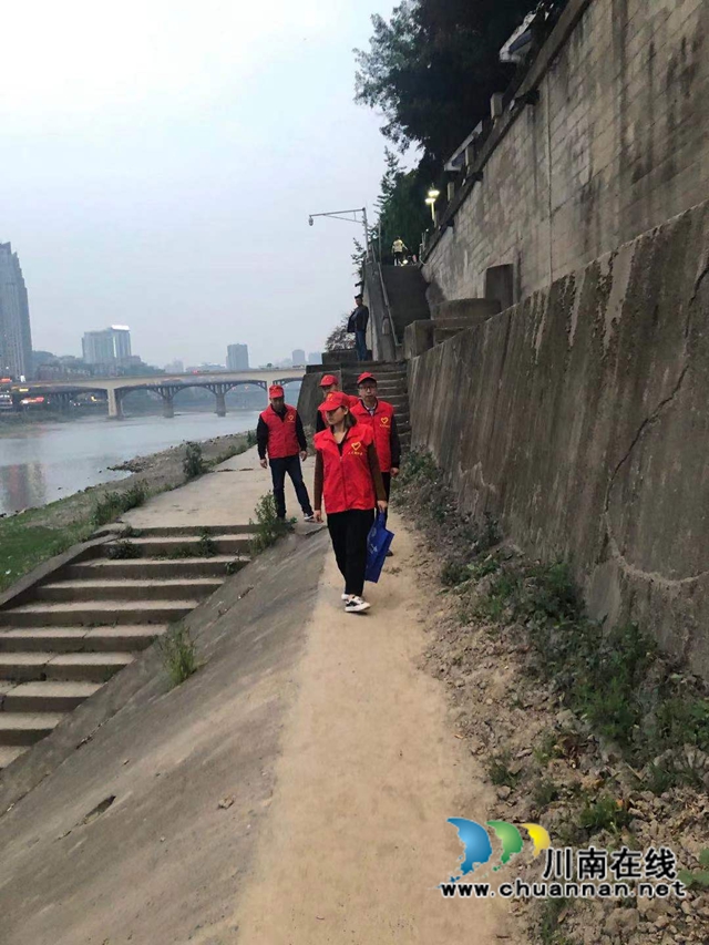 龙马潭区小市街道：签订森林防火、环境保护责任书(图2)