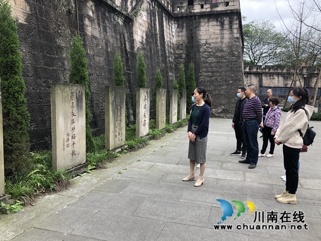 龙马潭区小市街道杜家街社区开展主题党日活动(图4)