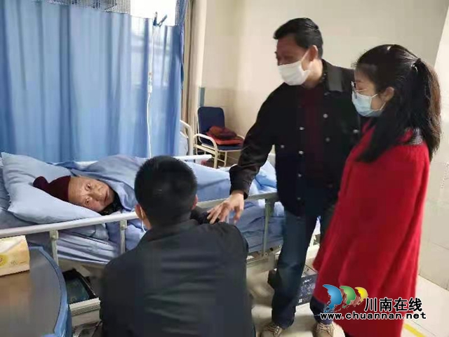 江阳区北城街道东门口社区：学党史办实事，慰问百岁党员(图1)