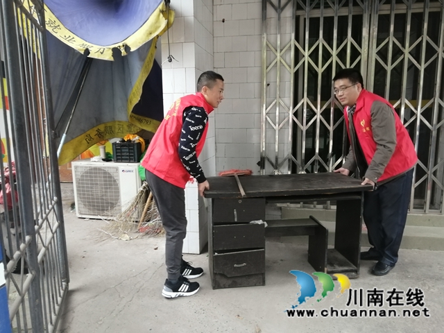 龙马潭区红星街道玉带桥社区开展“我为群众办实事”周末志愿服务活动(图3) 龙马潭区红星街道玉带桥社区开展“我为群众办实事”周末志愿服务活动(图3)