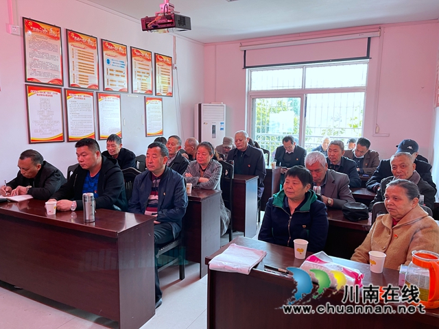 龙马潭区红星街道长桥社区党委开展“学党史、强党性、开启新征程”专题党课(图1)