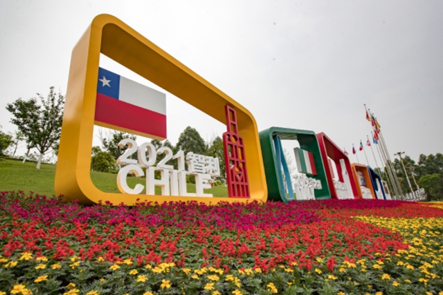 【酒博会】各地来宾：为您细说路怎么走，车怎么停！