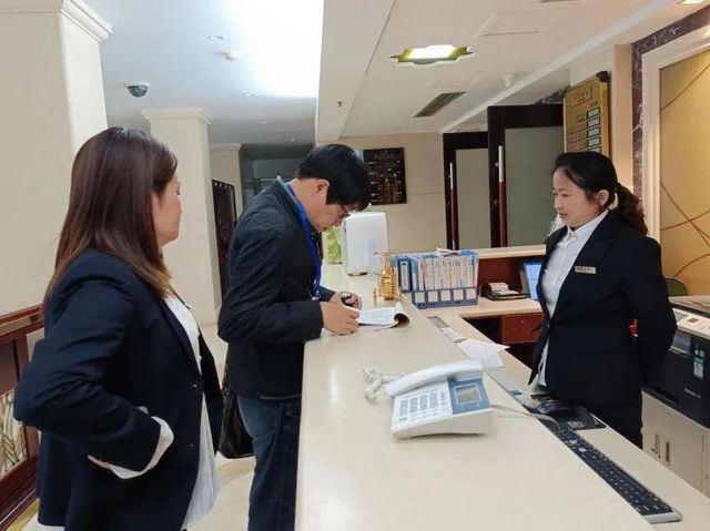 @泸州人 齐心协力，为酒博会保驾护航！(图16)