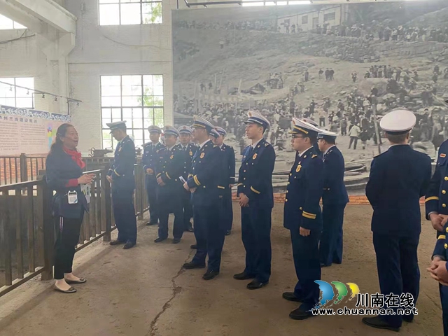 泸州市消防救援支队：参观三线建设博物馆，重温泸州辉煌历史(图4)
