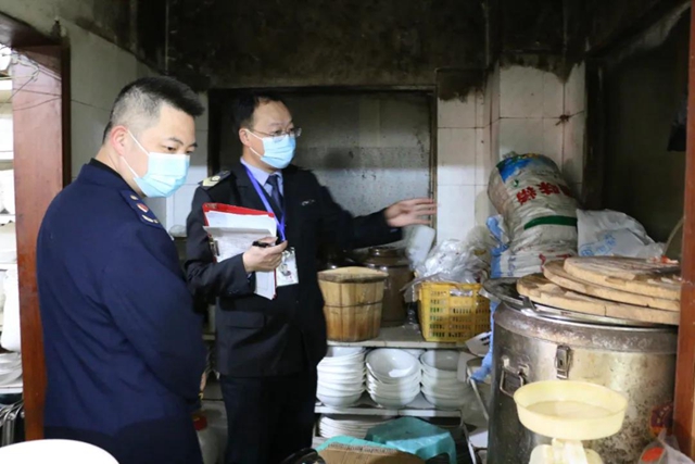 泸州2021年餐饮单位食品安全“红黑榜”来了，有你熟悉的吗？(图34)
