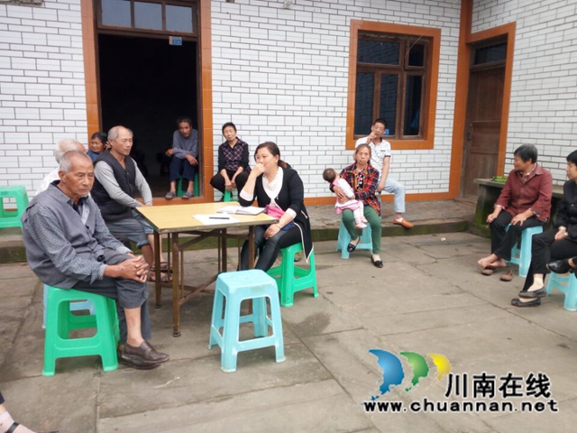 泸县云龙镇:做实“三覆盖”,织牢“禁烧网”(图1) 泸县云龙镇:做实“三覆盖”,织牢“禁烧网”(图1)