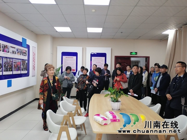 龙马潭区政协领导携致公党代表到奥体社区考察城市民宗工作(图1)