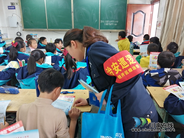 内江经开区靖民镇沱江社区：家在铁路边，护路我争先(图1)