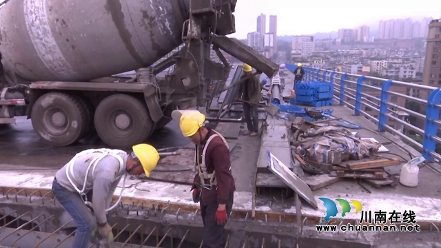 最新进展!合江长江公路大桥进入收尾阶段(图3) 最新进展!合江长江公路大桥进入收尾阶段(图3)