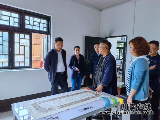 古蔺县委统战部调研箭竹苗族乡民族团结进步工作(图1)