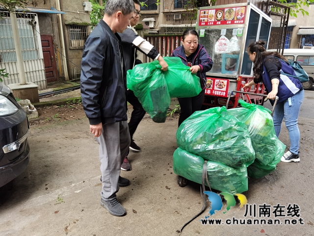 江阳区大山坪街道麻柳湾社区：助力疫情防控，携手爱卫同行(图4)