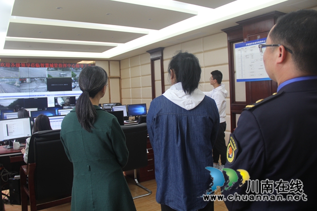 甘孜州乡城县编办带队到泸县综合行政执法局调研智慧城管平台和执法大队执法工作(图3)