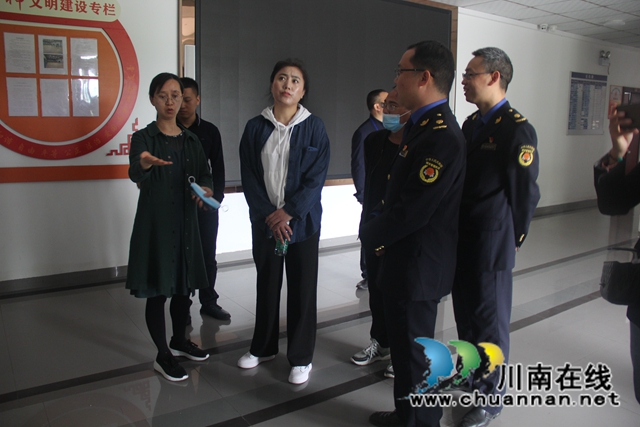 甘孜州乡城县编办带队到泸县综合行政执法局调研智慧城管平台和执法大队执法工作(图2)