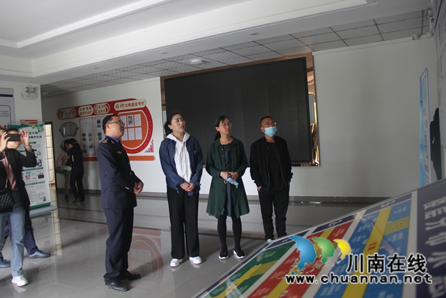 甘孜州乡城县编办带队到泸县综合行政执法局调研智慧城管平台和执法大队执法工作(图1)