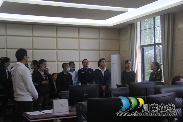 甘孜州乡城县编办带队到泸县综合行政执法局调研智慧城管平台和执法大队执法工作(图4)