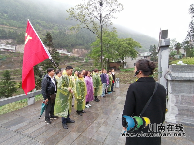 龙马潭区红星街道：探寻红色足迹，传承红色基因，让党史学习教育走实更走心(图2)