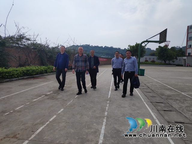 泸县教育和体育局（毗卢镇督导组）到百和镇开展校园安全检查(图1)