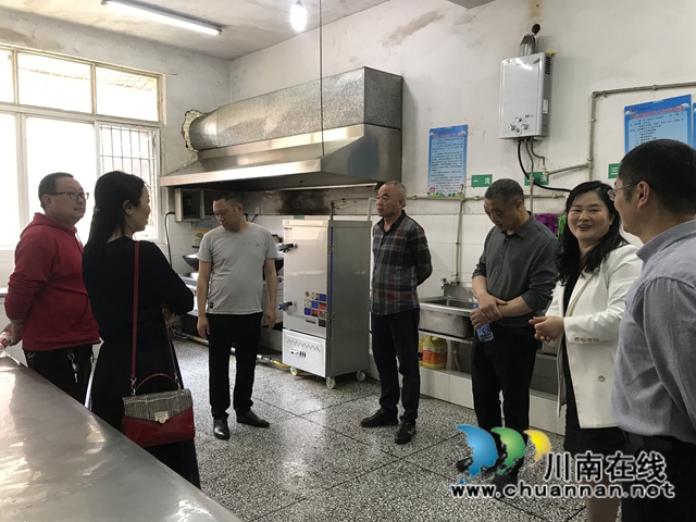 泸县教育和体育局（毗卢镇督导组）到百和镇开展校园安全检查(图3)