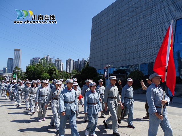 龙马潭区税务局组织开展五四青年活动(图1) 龙马潭区税务局组织开展五四青年活动(图1)