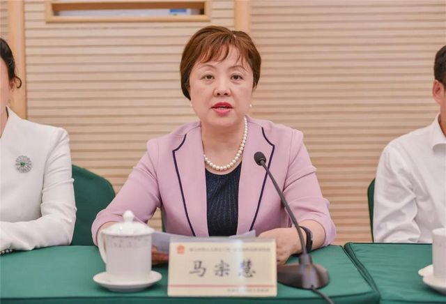 【打通“最后一公里”】西南医大附属医院与江阳区人民政府签订战略合作协议(图7) 【打通“最后一公里”】西南医大附属医院与江阳区人民政府签订战略合作协议(图7)