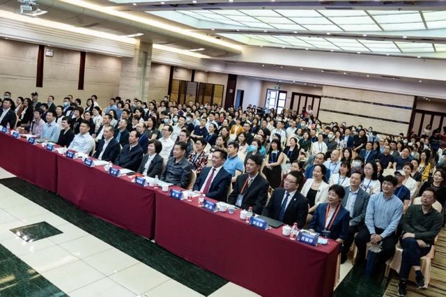 四川省医院协会医院廉洁建设分会成立,曾宪利当选副会长(图6) 四川省医院协会医院廉洁建设分会成立,曾宪利当选副会长(图6)