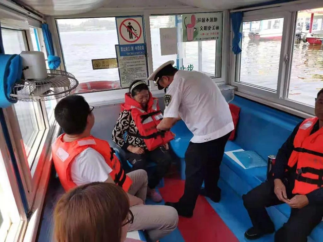 你贡献了多少?四川“五一”大数据:超1700万辆次车上高速;4天消费18.2亿元(图4) 你贡献了多少?四川“五一”大数据:超1700万辆次车上高速;4天消费18.2亿元(图4)