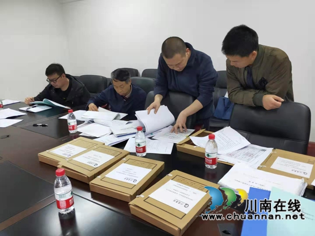 泸州市生态环境保护第六督导组赴叙永开展环保督察反馈情况“回头看”(图2) 泸州市生态环境保护第六督导组赴叙永开展环保督察反馈情况“回头看”(图2)