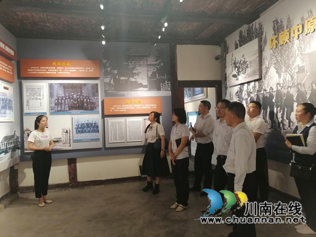 纳溪区行政审批局党支部组织参观红色教育基地，推进党史学习教育走深走实(图2)