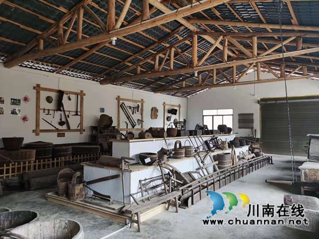 古蔺香楠村藏了一个乡贤博物馆，近8000件展品还原“红军村”的记忆！(图1)