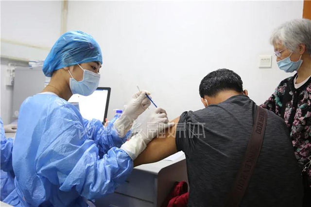 3天，内江打完24万剂次疫苗！新一批9万剂次疫苗最快今天到(图2)