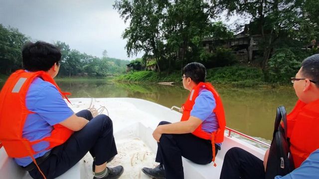 川渝两地检察院开展联合巡河 塘河流域检察协作步入常态化(图1)