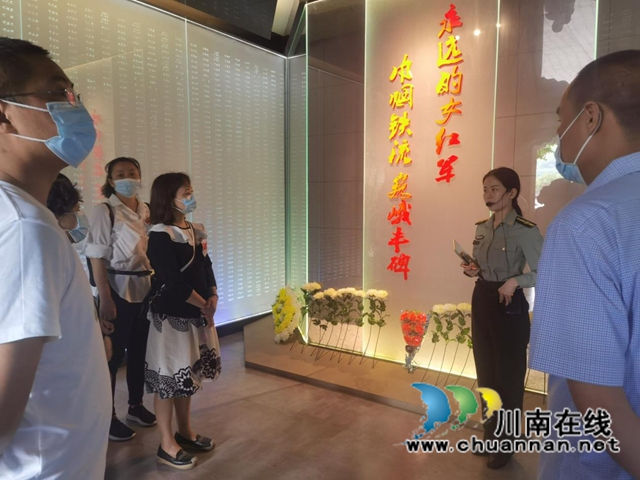 龙马潭区红星街道玉带桥社区：追寻红色足迹，弘扬长征精神(图3)