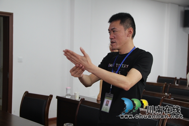 泸县残联开展“我为群众办实事”实践活动——学手语(图4)